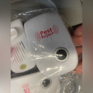 6 pest reject plug ins